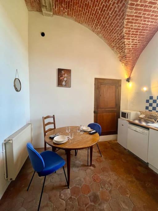 Cozy Flat In Castle Near Fontainebleau - 10 Min Apartment Fleury-en-Biere Екстериор снимка