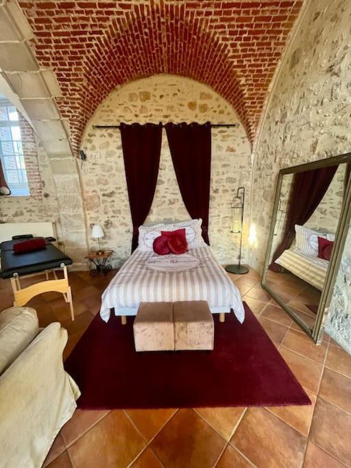Cozy Flat In Castle Near Fontainebleau - 10 Min Apartment Fleury-en-Biere Екстериор снимка