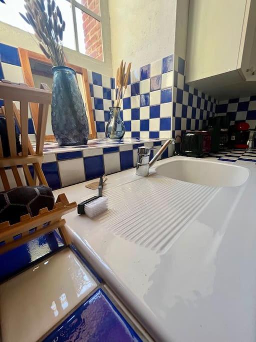 Cozy Flat In Castle Near Fontainebleau - 10 Min Apartment Fleury-en-Biere Екстериор снимка