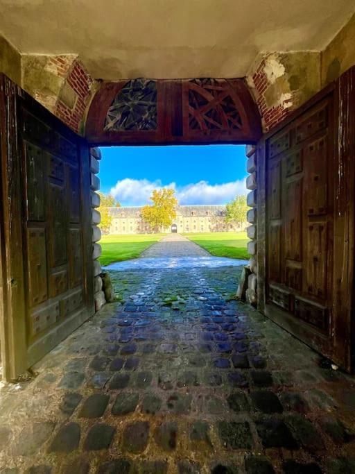 Cozy Flat In Castle Near Fontainebleau - 10 Min Apartment Fleury-en-Biere Екстериор снимка